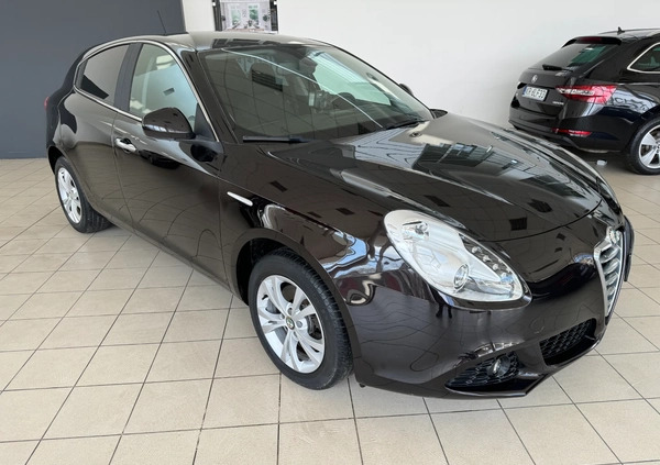 Alfa Romeo Giulietta cena 39000 przebieg: 97600, rok produkcji 2012 z Mrągowo małe 631